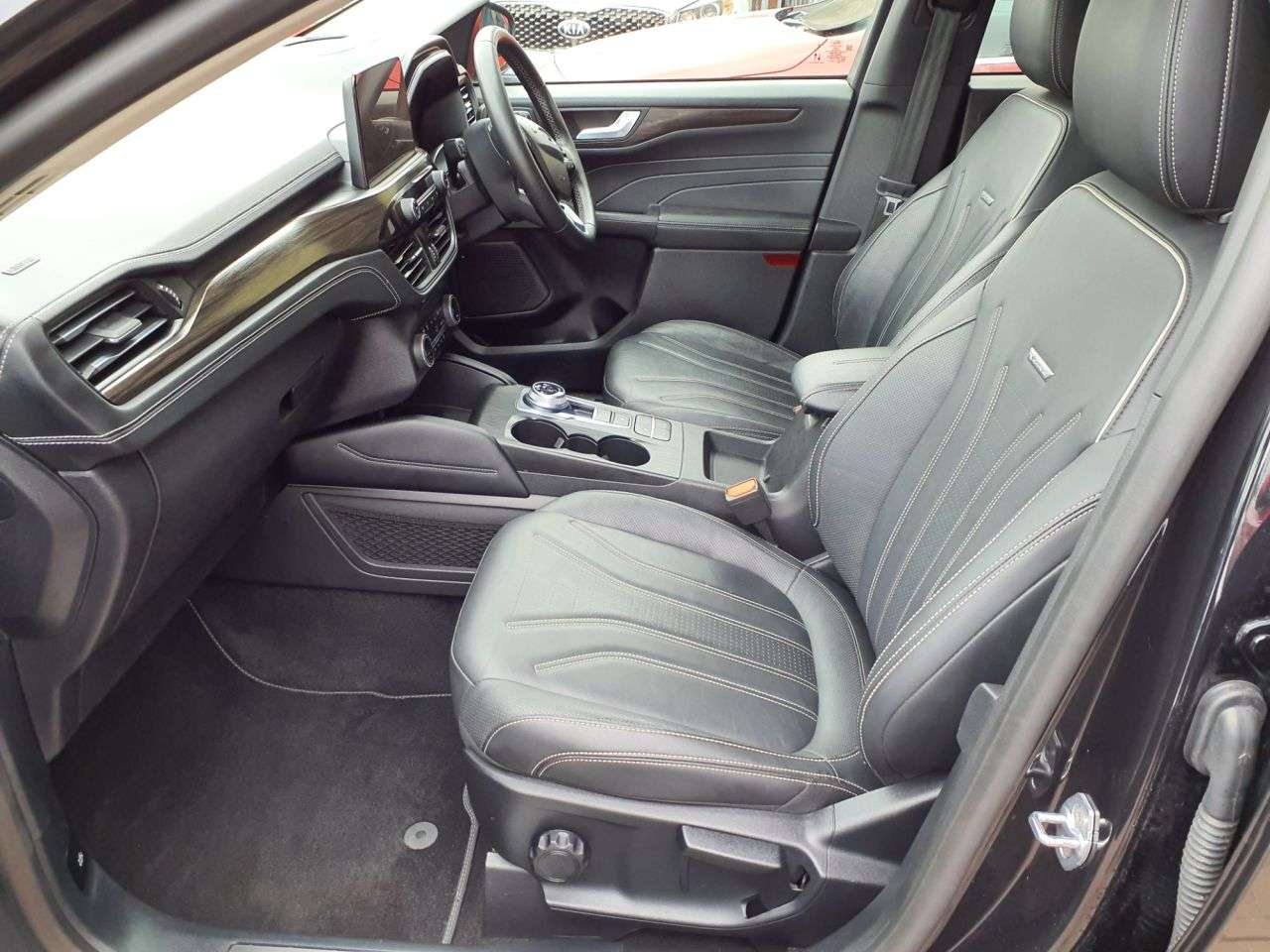 A 2022 FORD KUGA 2.5 Duratec 14.4kWh Vignale SUV 5dr Petrol Plug-in Hybrid CVT Euro 6 (s/s) A 2022 FORD KUGA 2.5 Duratec 14.4kWh Vignale SUV 5dr Petrol Plug-in Hybrid CVT Euro 6 (s/s)