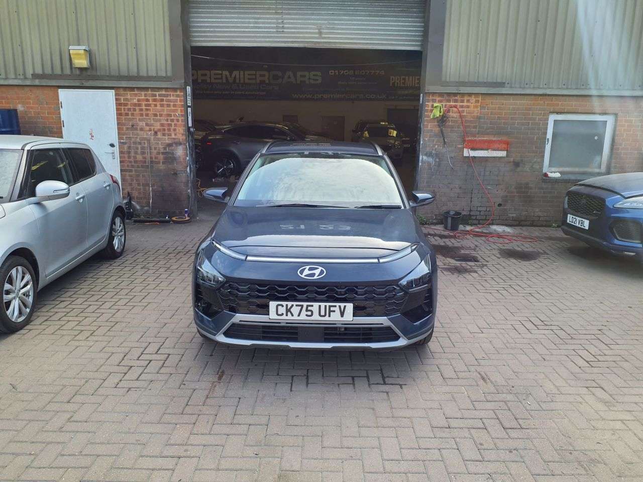 A 2025 HYUNDAI BAYON 1.0 T-GDi Premium SUV 5dr Petrol DCT Euro 6 (s/s) (100 ps) 6 MONTH WARRANTY A 2025 HYUNDAI BAYON 1.0 T-GDi Premium SUV 5dr Petrol DCT Euro 6 (s/s) (100 ps) 6 MONTH WARRANTY