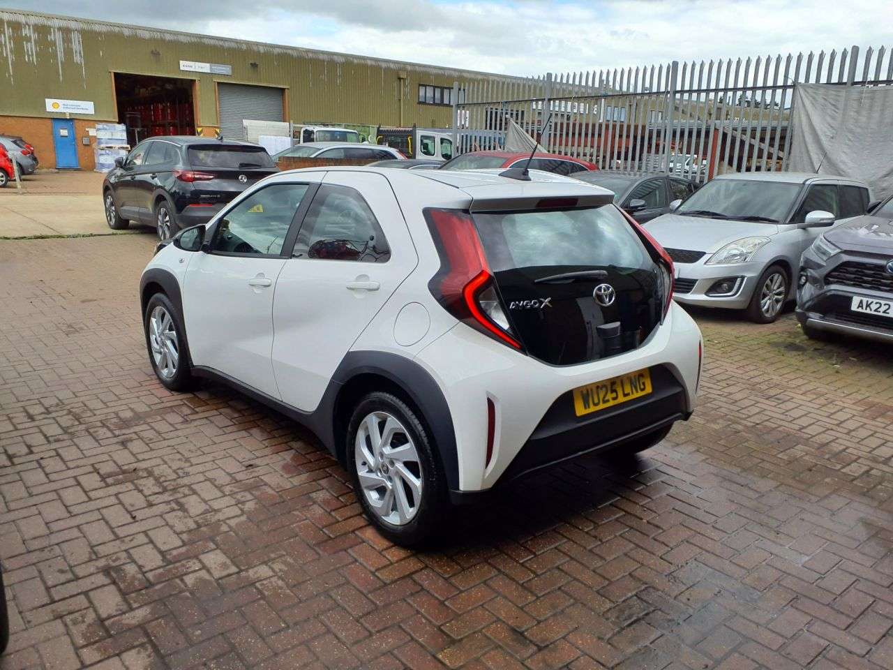 2025 TOYOTA AYGO X 2025 TOYOTA AYGO X
