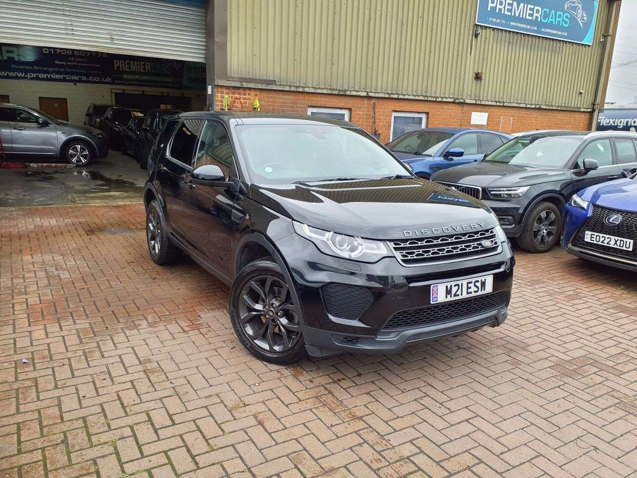 A 2019 LAND ROVER DISCOVERY SPORT 2.0 TD4 Landmark SUV 5dr Diesel Auto 4WD Euro 6 (s/s) (180 ps) 3 MONTHS WAR A 2019 LAND ROVER DISCOVERY SPORT 2.0 TD4 Landmark SUV 5dr Diesel Auto 4WD Euro 6 (s/s) (180 ps) 3 MONTHS WAR
