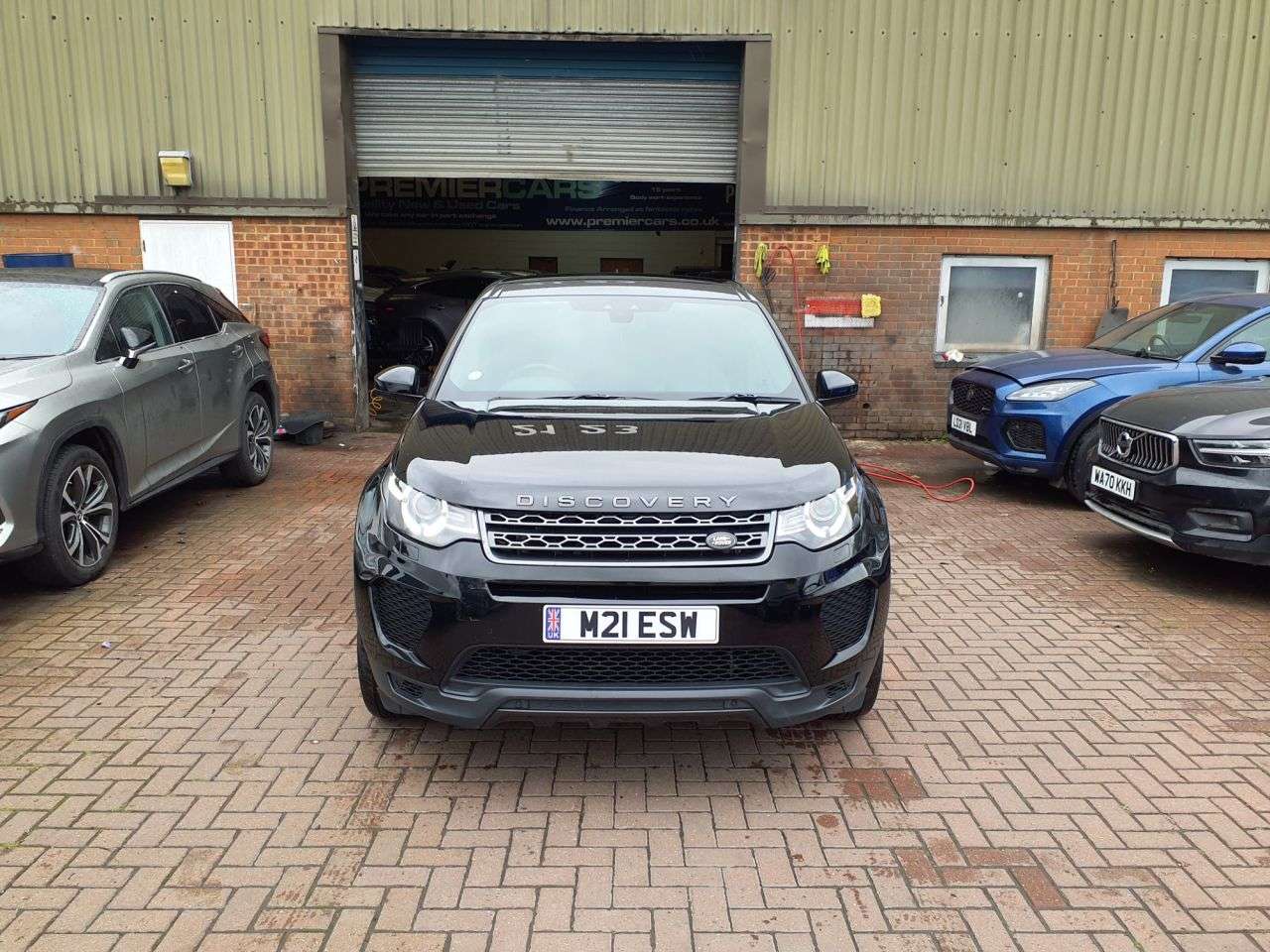 A 2019 LAND ROVER DISCOVERY SPORT 2.0 TD4 Landmark SUV 5dr Diesel Auto 4WD Euro 6 (s/s) (180 ps) 3 MONTHS WAR A 2019 LAND ROVER DISCOVERY SPORT 2.0 TD4 Landmark SUV 5dr Diesel Auto 4WD Euro 6 (s/s) (180 ps) 3 MONTHS WAR