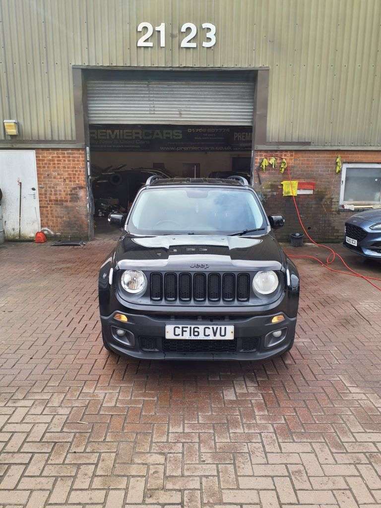 A 2016 JEEP RENEGADE 1.6 MultiJetII Longitude SUV 5dr Diesel Manual Euro 6 (s/s) (120 ps) 3 MONT A 2016 JEEP RENEGADE 1.6 MultiJetII Longitude SUV 5dr Diesel Manual Euro 6 (s/s) (120 ps) 3 MONT