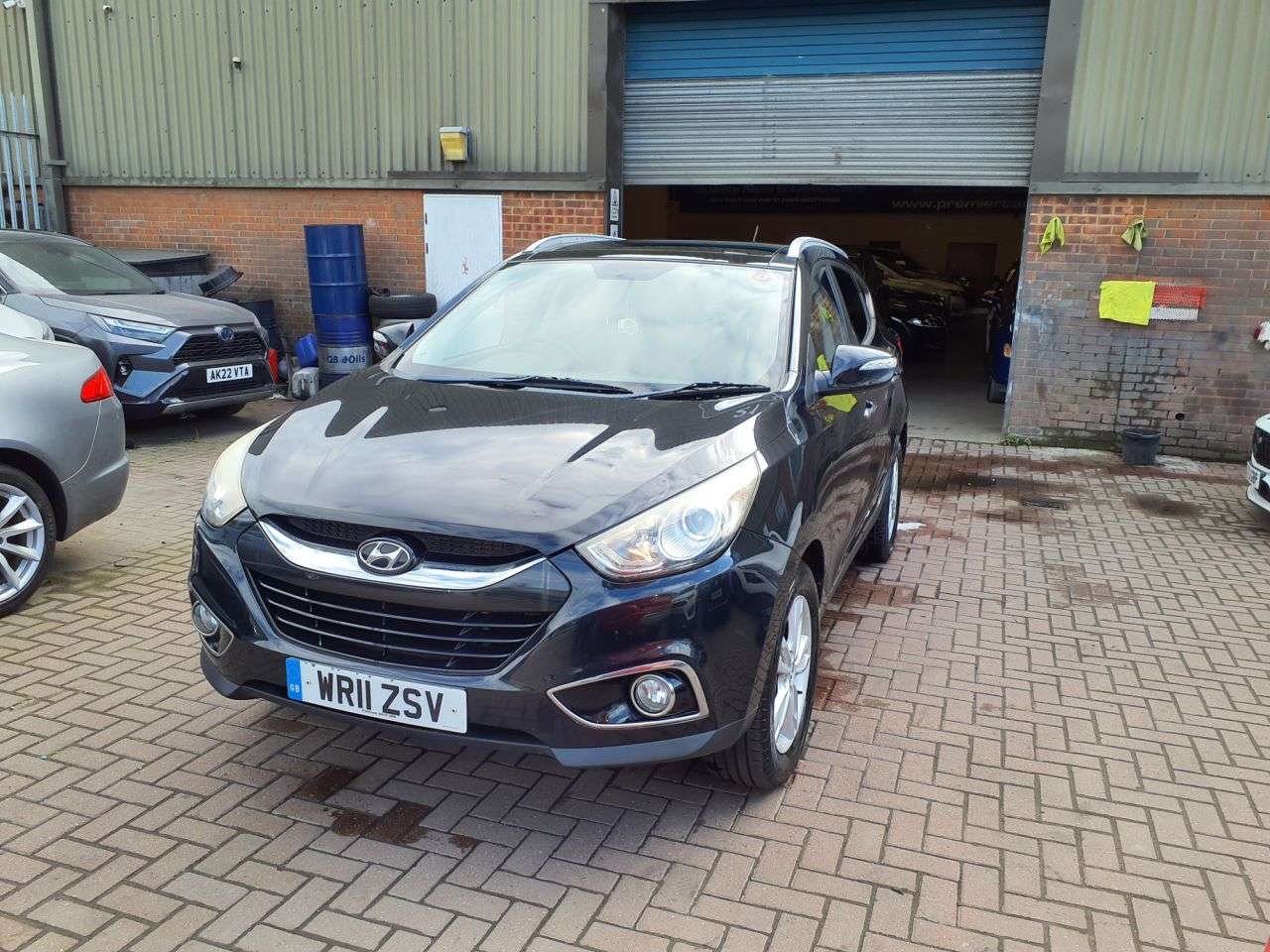 A 2011 HYUNDAI IX35 1.7 CRDi Premium SUV 5dr Diesel Manual Euro 5 (s/s) (115 ps) RUNS AND DRIVE A 2011 HYUNDAI IX35 1.7 CRDi Premium SUV 5dr Diesel Manual Euro 5 (s/s) (115 ps) RUNS AND DRIVE