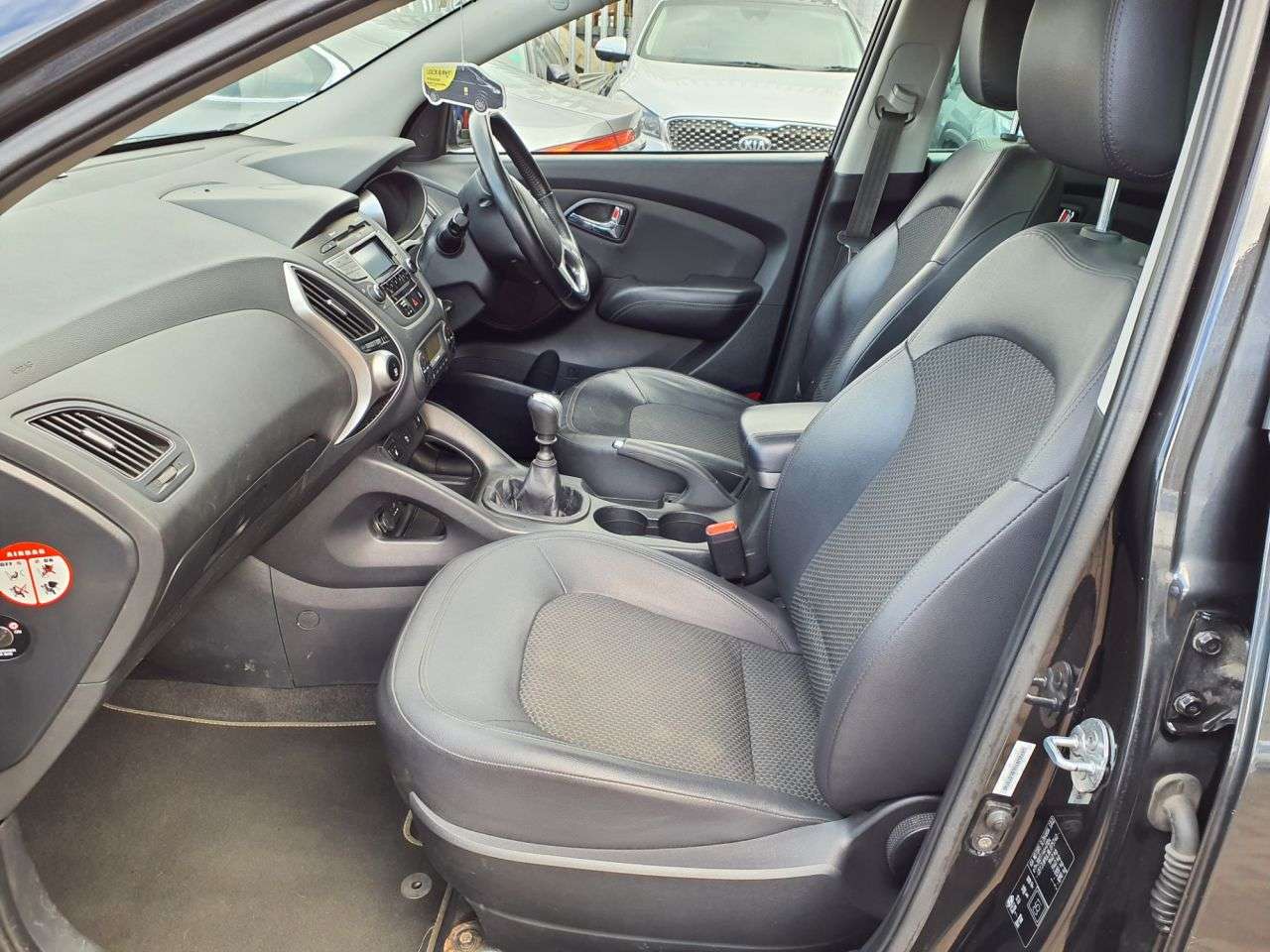 A 2011 HYUNDAI IX35 1.7 CRDi Premium SUV 5dr Diesel Manual Euro 5 (s/s) (115 ps) RUNS AND DRIVE A 2011 HYUNDAI IX35 1.7 CRDi Premium SUV 5dr Diesel Manual Euro 5 (s/s) (115 ps) RUNS AND DRIVE