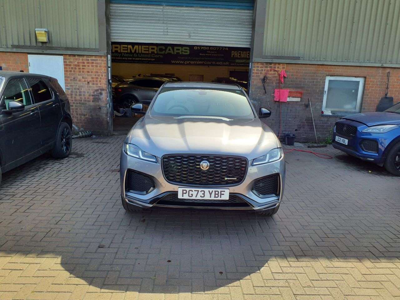 A 2023 JAGUAR F-PACE 2.0 D200 MHEV R-Dynamic S SUV 5dr Diesel Auto AWD Euro 6 (s/s) (204 ps) 6 M A 2023 JAGUAR F-PACE 2.0 D200 MHEV R-Dynamic S SUV 5dr Diesel Auto AWD Euro 6 (s/s) (204 ps) 6 M