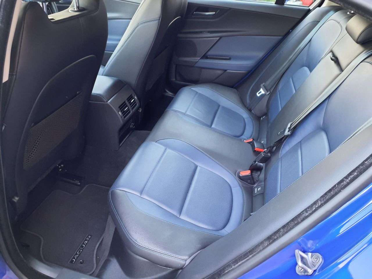 2017 JAGUAR XE 2017 JAGUAR XE