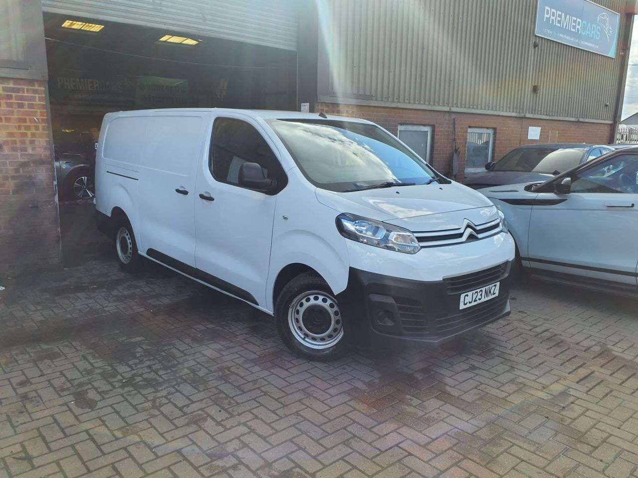 A 2023 CITROEN DISPATCH 2.0 BlueHDi 1400 Enterprise Edition XL Panel Van 6dr Diesel Manual FWD 3 Eu A 2023 CITROEN DISPATCH 2.0 BlueHDi 1400 Enterprise Edition XL Panel Van 6dr Diesel Manual FWD 3 Eu