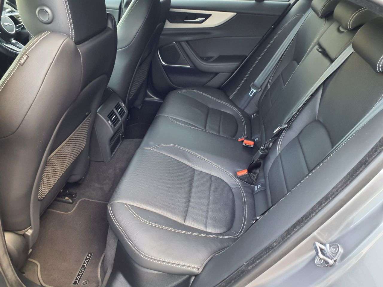 2021 JAGUAR XE 2021 JAGUAR XE