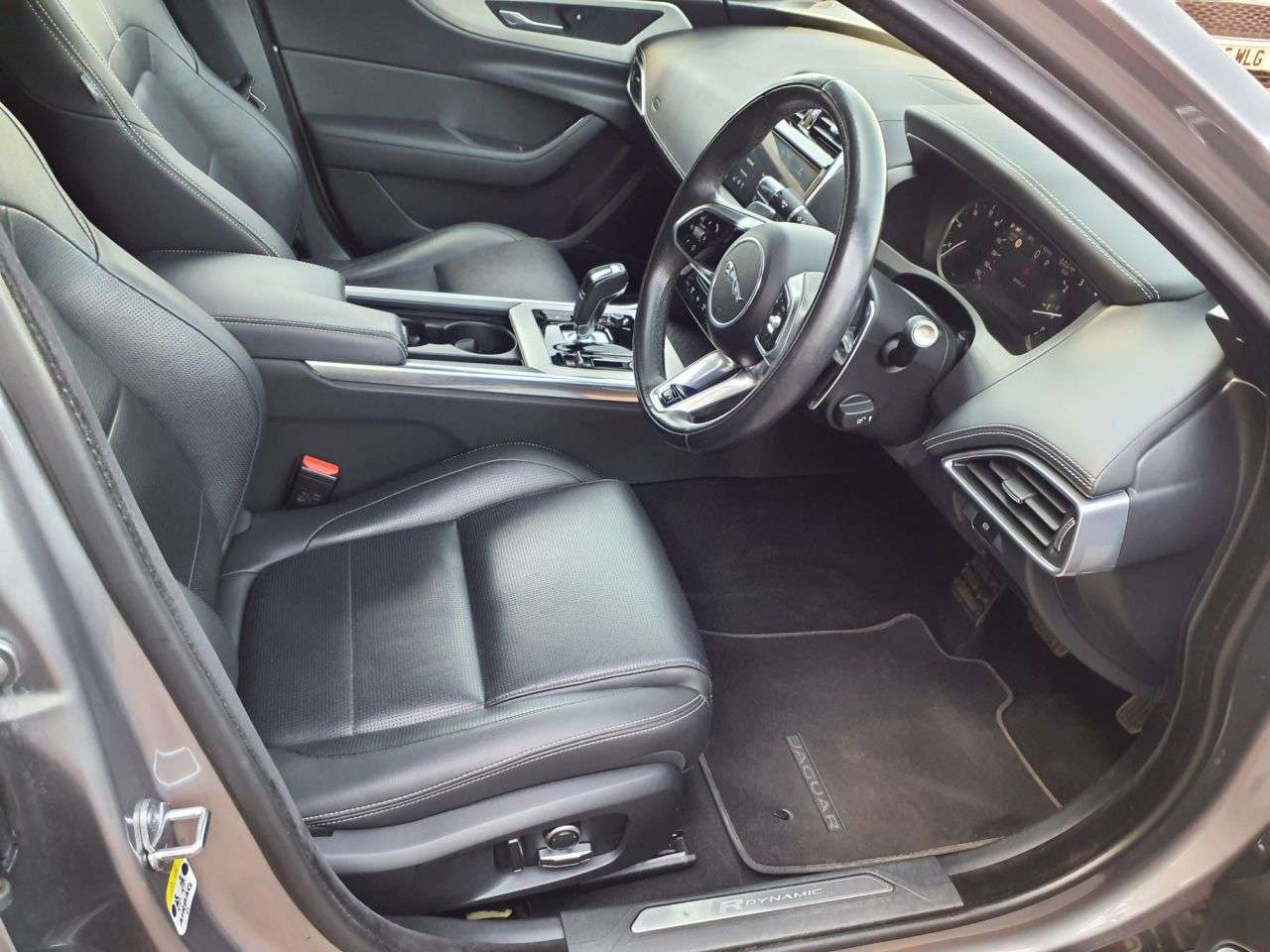 2021 JAGUAR XE 2021 JAGUAR XE