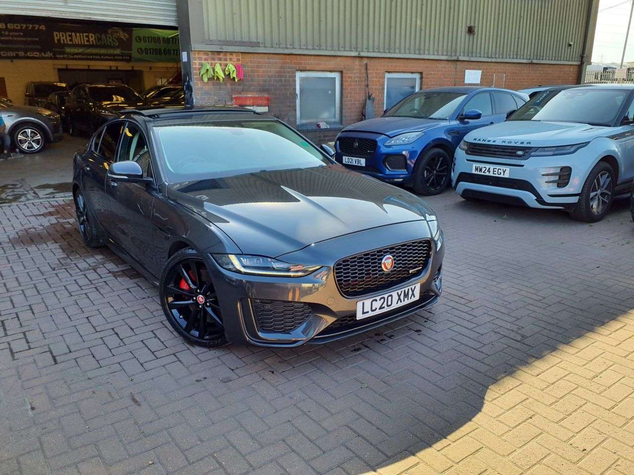 A 2020 JAGUAR XE 2.0 P250i R-Dynamic S Saloon 4dr Petrol Auto Euro 6 (s/s) (250 ps) A 2020 JAGUAR XE 2.0 P250i R-Dynamic S Saloon 4dr Petrol Auto Euro 6 (s/s) (250 ps)
