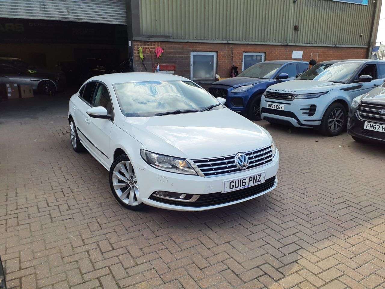 A 2016 VOLKSWAGEN CC 2.0 TDI BlueMotion Tech GT Saloon 4dr Diesel DSG Euro 6 (s/s) (150 ps) TIMI A 2016 VOLKSWAGEN CC 2.0 TDI BlueMotion Tech GT Saloon 4dr Diesel DSG Euro 6 (s/s) (150 ps) TIMI