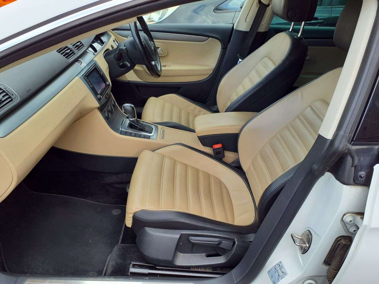 A 2016 VOLKSWAGEN CC 2.0 TDI BlueMotion Tech GT Saloon 4dr Diesel DSG Euro 6 (s/s) (150 ps) TIMI A 2016 VOLKSWAGEN CC 2.0 TDI BlueMotion Tech GT Saloon 4dr Diesel DSG Euro 6 (s/s) (150 ps) TIMI
