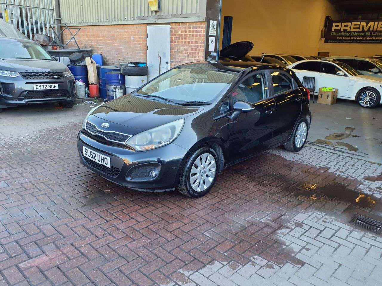 A 2012 KIA RIO 1.1 CRDi EcoDynamics 2 Hatchback 5dr Diesel Manual Euro 5 (s/s) (74 bhp) 3 A 2012 KIA RIO 1.1 CRDi EcoDynamics 2 Hatchback 5dr Diesel Manual Euro 5 (s/s) (74 bhp) 3