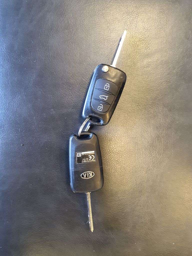 2012 KIA RIO 2012 KIA RIO