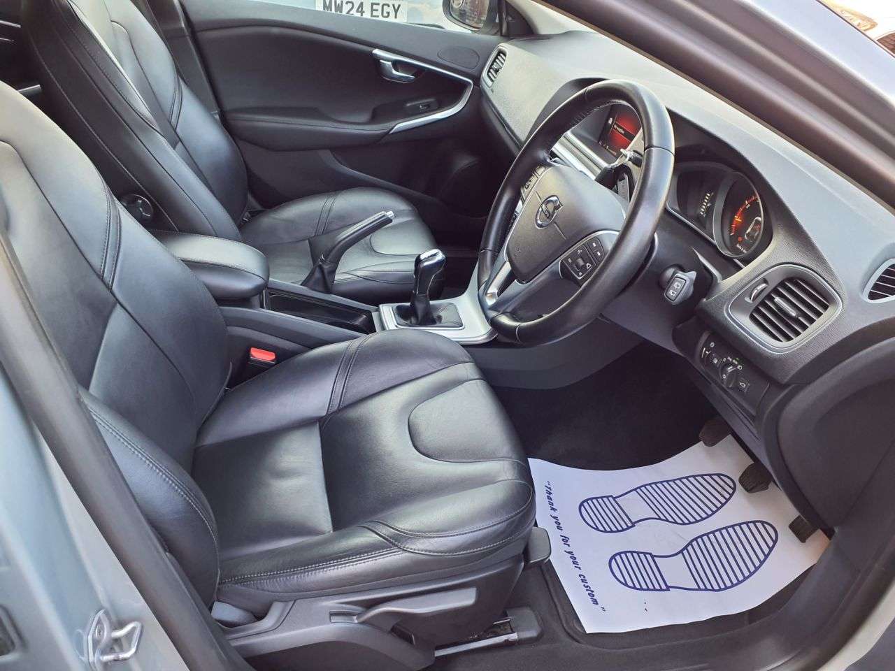 2018 VOLVO V40 2018 VOLVO V40