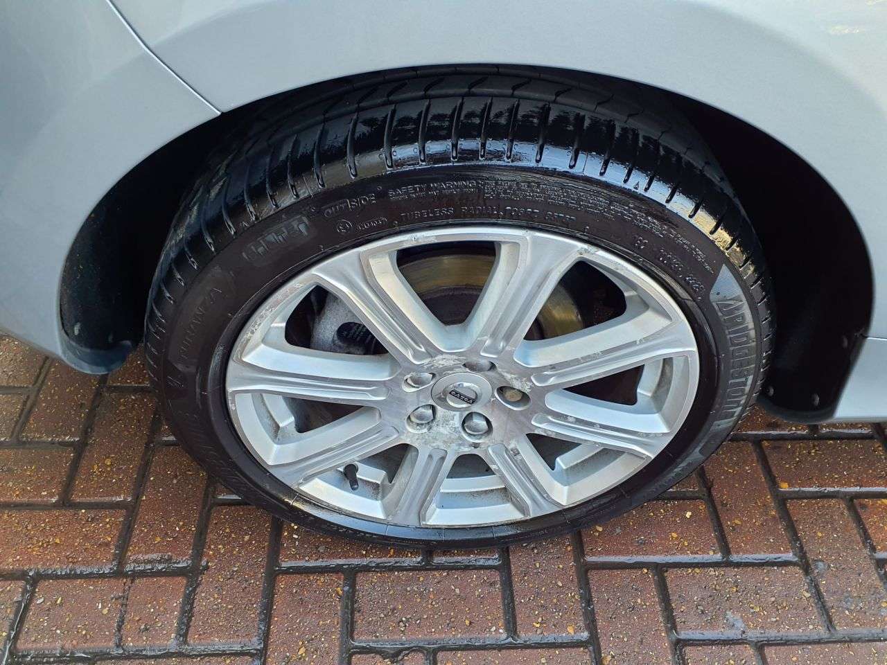 2018 VOLVO V40 2018 VOLVO V40