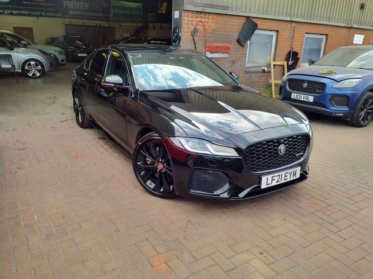 A 2021 JAGUAR XF 2.0 P250i R-Dynamic SE Saloon 4dr Petrol Auto Euro 6 (s/s) (250 ps) 6 MONTH A 2021 JAGUAR XF 2.0 P250i R-Dynamic SE Saloon 4dr Petrol Auto Euro 6 (s/s) (250 ps) 6 MONTH