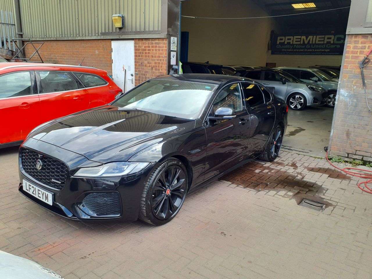 A 2021 JAGUAR XF 2.0 P250i R-Dynamic SE Saloon 4dr Petrol Auto Euro 6 (s/s) (250 ps) 6 MONTH A 2021 JAGUAR XF 2.0 P250i R-Dynamic SE Saloon 4dr Petrol Auto Euro 6 (s/s) (250 ps) 6 MONTH