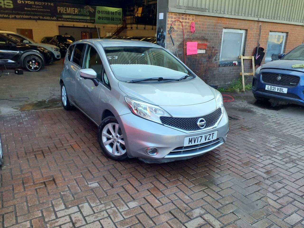A 2017 NISSAN NOTE 1.2 DIG-S Tekna Hatchback 5dr Petrol XTRON Euro 6 (s/s) (98 ps) 3 MONTHS WA A 2017 NISSAN NOTE 1.2 DIG-S Tekna Hatchback 5dr Petrol XTRON Euro 6 (s/s) (98 ps) 3 MONTHS WA