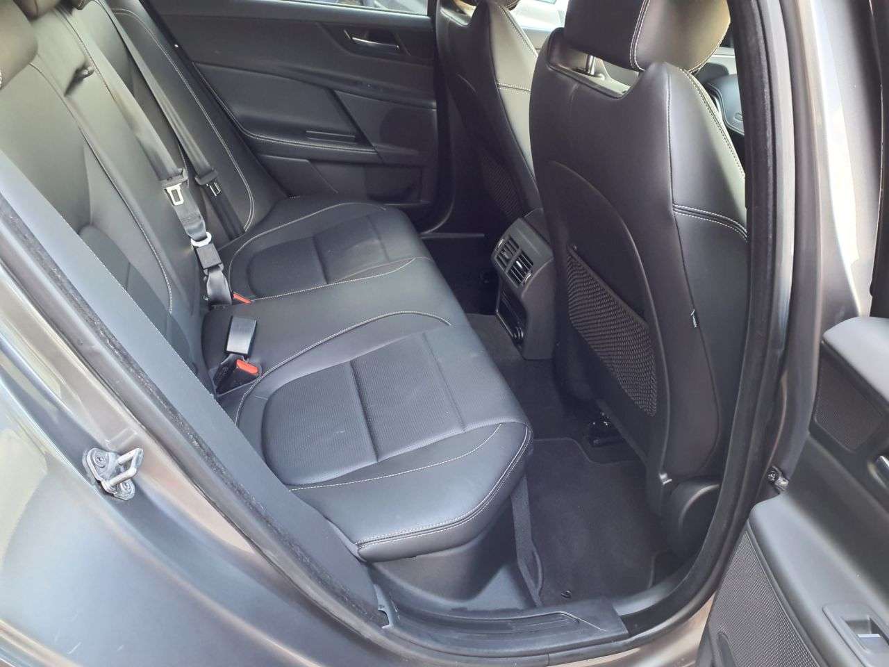 2017 JAGUAR XE 2017 JAGUAR XE