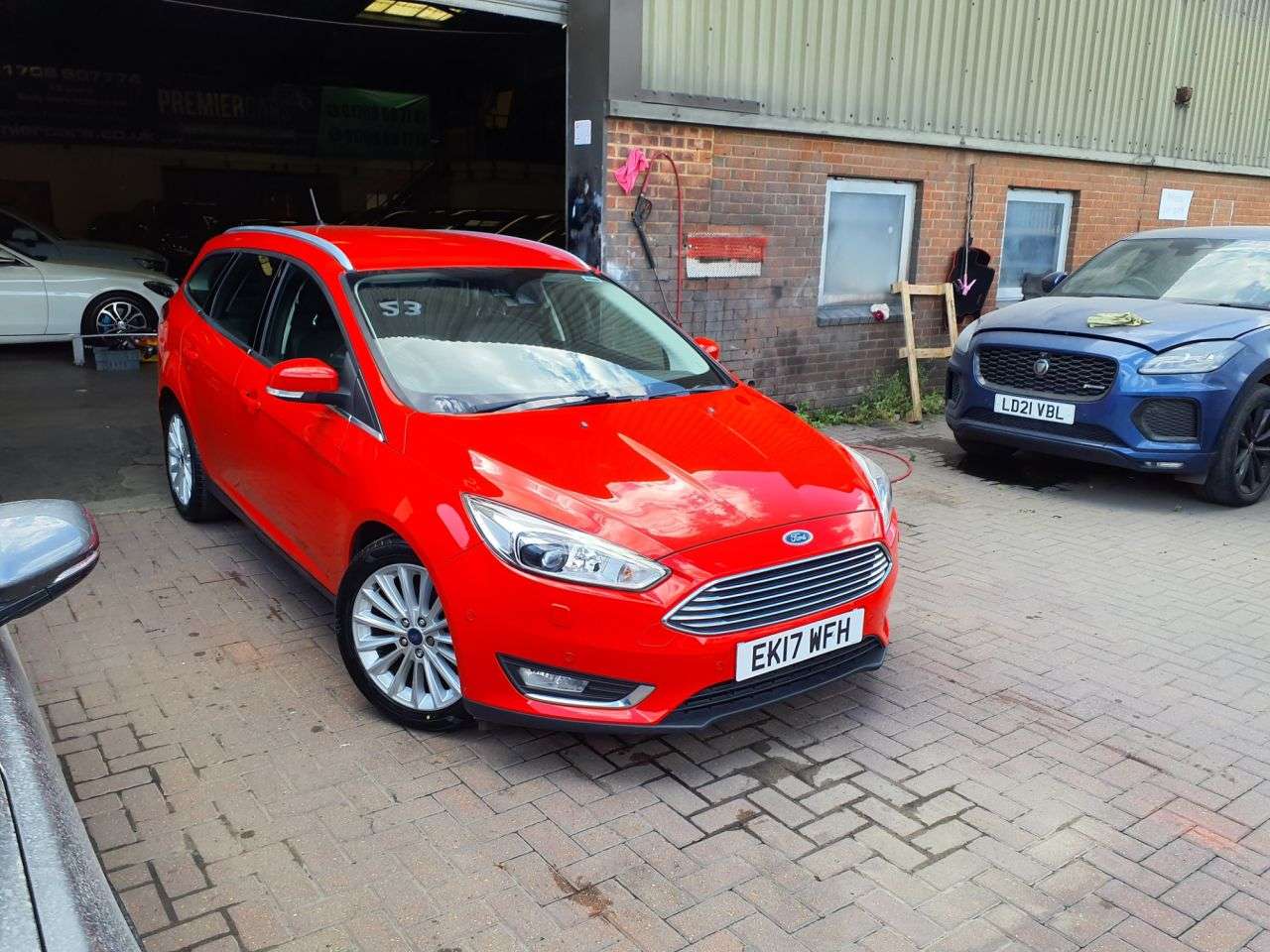 A 2017 FORD FOCUS 1.5 TDCi Titanium X Estate 5dr Diesel Powershift Euro 6 (s/s) (120 ps) 3 MO A 2017 FORD FOCUS 1.5 TDCi Titanium X Estate 5dr Diesel Powershift Euro 6 (s/s) (120 ps) 3 MO