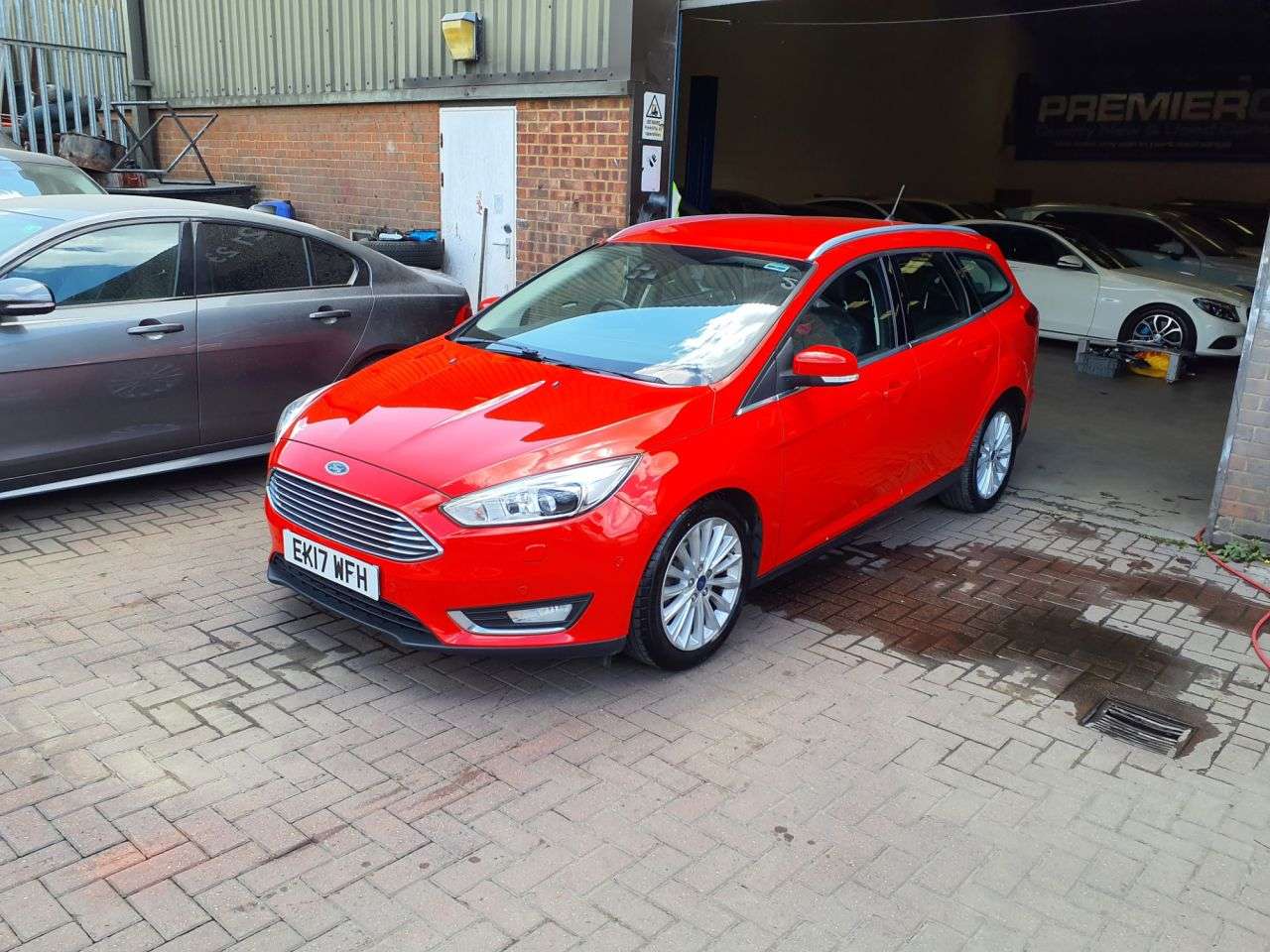 A 2017 FORD FOCUS 1.5 TDCi Titanium X Estate 5dr Diesel Powershift Euro 6 (s/s) (120 ps) 3 MO A 2017 FORD FOCUS 1.5 TDCi Titanium X Estate 5dr Diesel Powershift Euro 6 (s/s) (120 ps) 3 MO