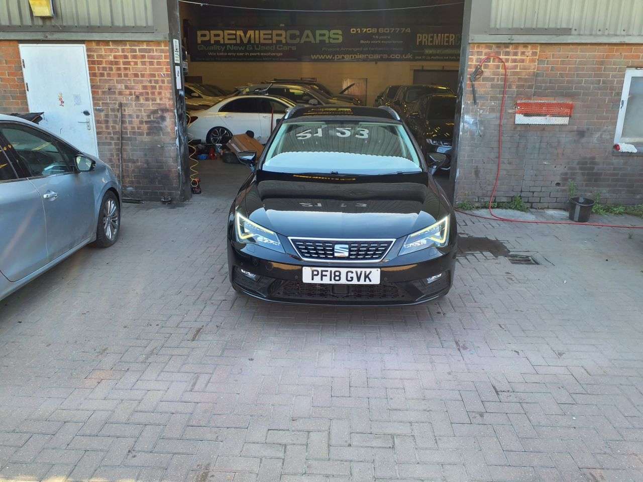 A 2018 SEAT LEON 2.0 TDI XCELLENCE Technology ST 5dr Diesel Manual Euro 6 (s/s) (184 ps) GRE A 2018 SEAT LEON 2.0 TDI XCELLENCE Technology ST 5dr Diesel Manual Euro 6 (s/s) (184 ps) GRE