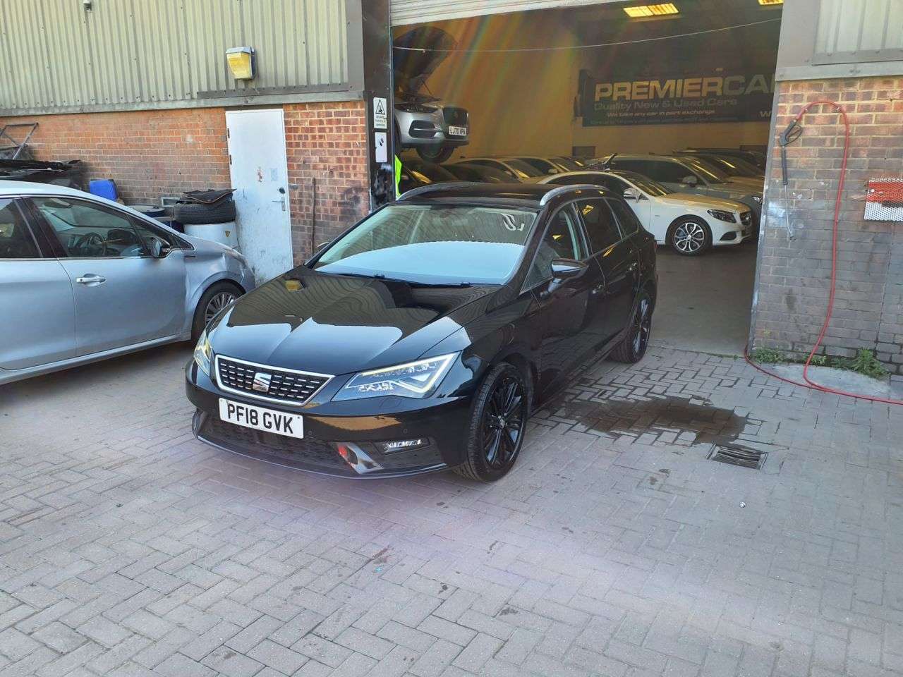 A 2018 SEAT LEON 2.0 TDI XCELLENCE Technology ST 5dr Diesel Manual Euro 6 (s/s) (184 ps) GRE A 2018 SEAT LEON 2.0 TDI XCELLENCE Technology ST 5dr Diesel Manual Euro 6 (s/s) (184 ps) GRE
