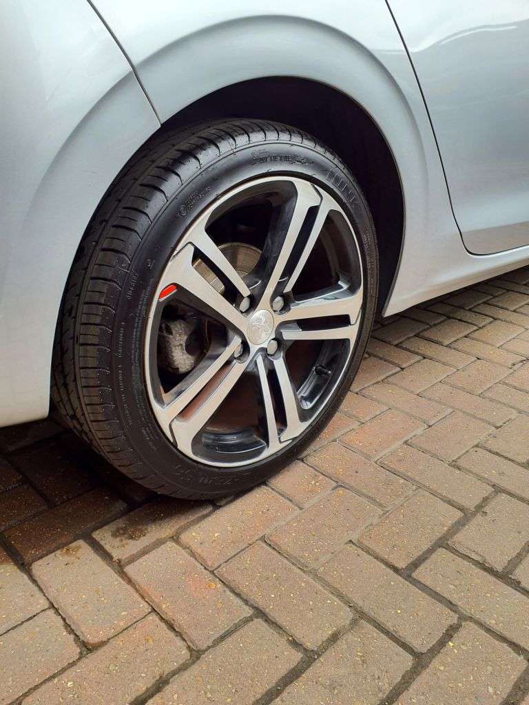 2018 PEUGEOT 208 2018 PEUGEOT 208