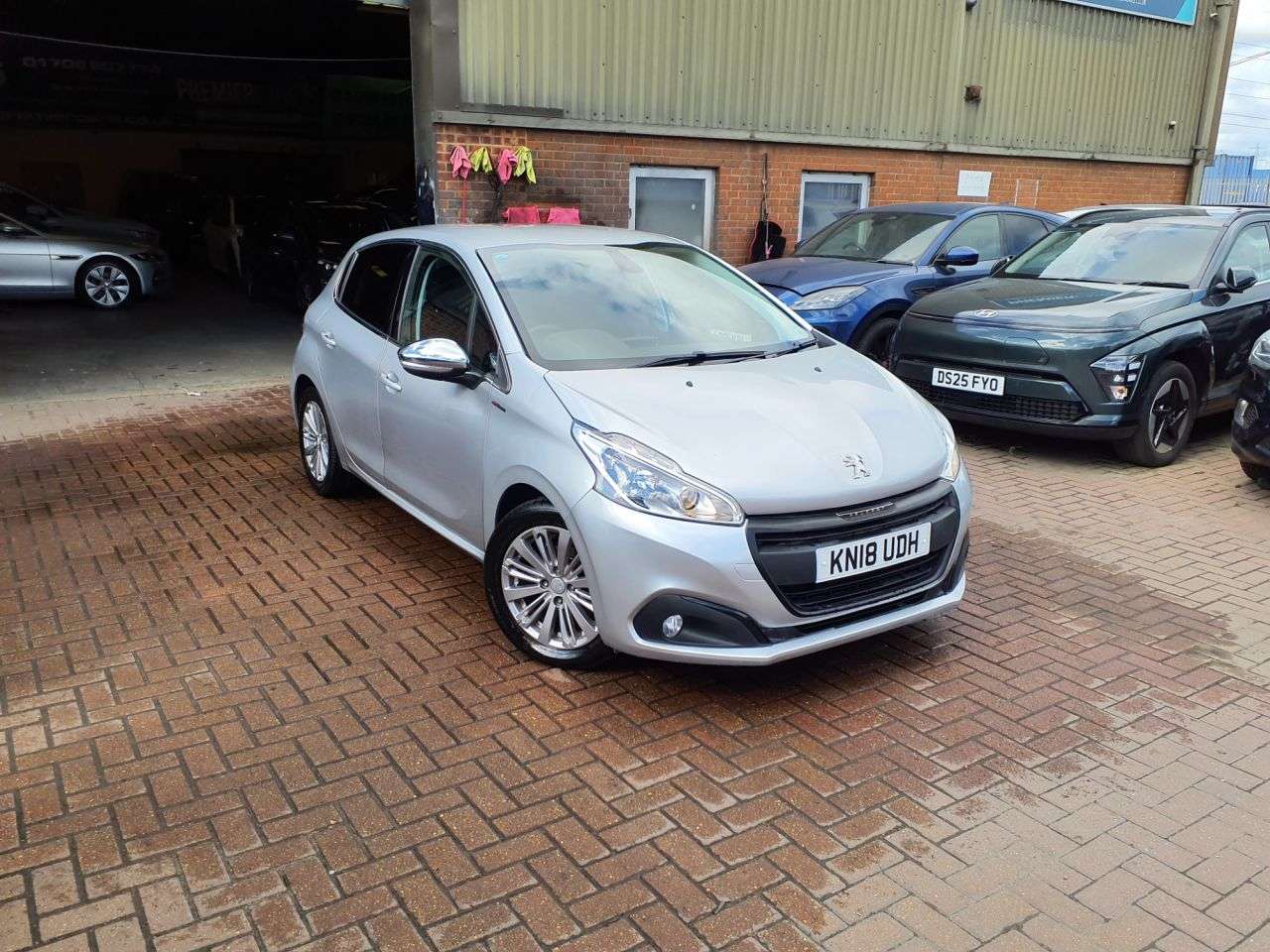 A 2018 PEUGEOT 208 1.2 PureTech Allure Hatchback 5dr Petrol EAT Euro 6 (s/s) (110 ps) 3 MONTHS A 2018 PEUGEOT 208 1.2 PureTech Allure Hatchback 5dr Petrol EAT Euro 6 (s/s) (110 ps) 3 MONTHS