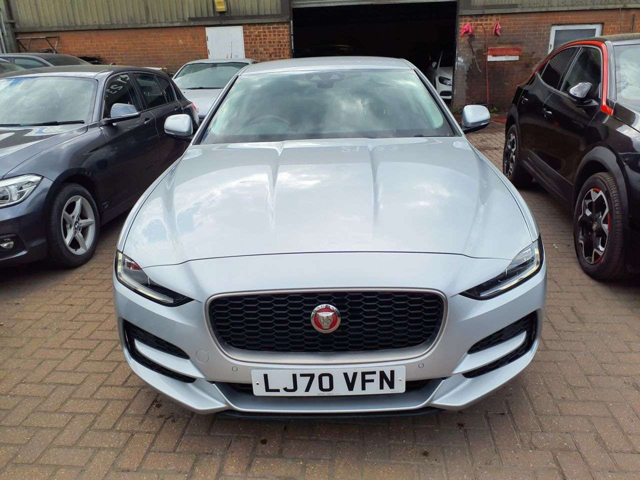 A 2020 JAGUAR XE 2.0 D180 S Saloon 4dr Diesel Auto AWD Euro 6 (s/s) (180 ps) A 2020 JAGUAR XE 2.0 D180 S Saloon 4dr Diesel Auto AWD Euro 6 (s/s) (180 ps)