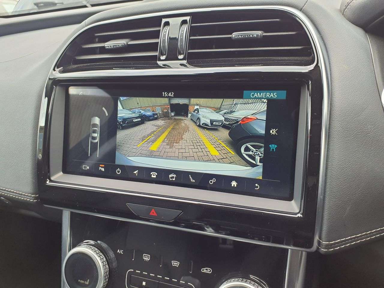 2020 JAGUAR XE 2020 JAGUAR XE