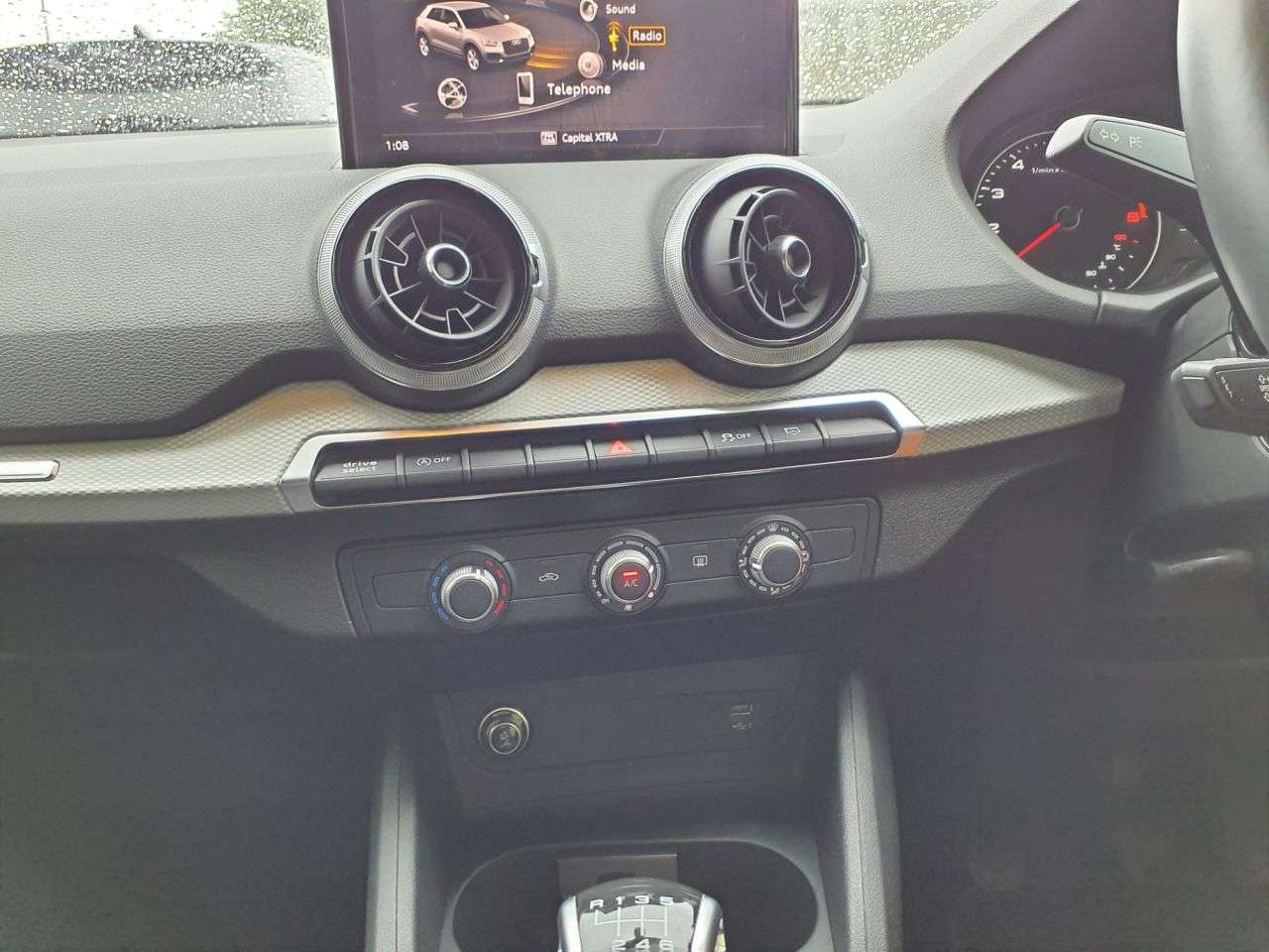 2021 AUDI Q2 2021 AUDI Q2