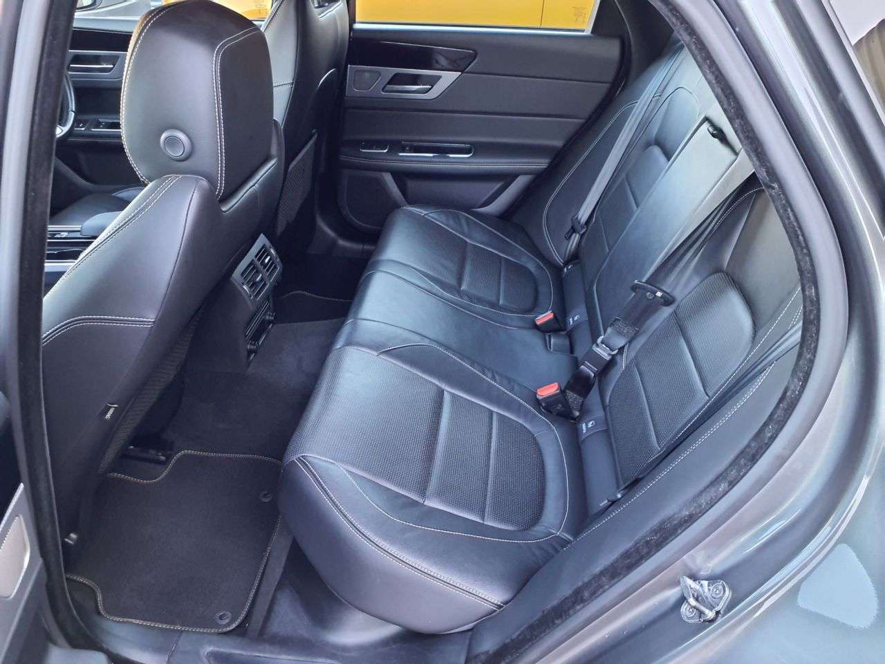 2015 JAGUAR XF 2015 JAGUAR XF