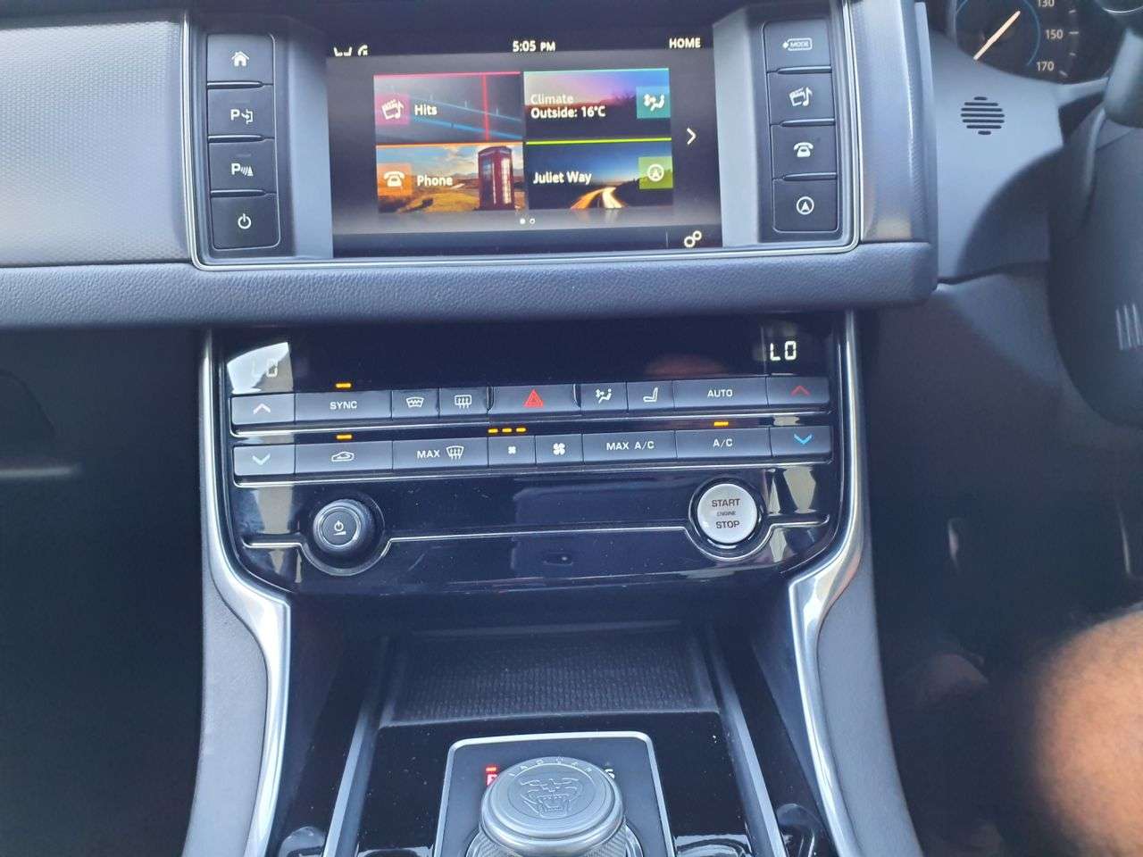 2015 JAGUAR XF 2015 JAGUAR XF