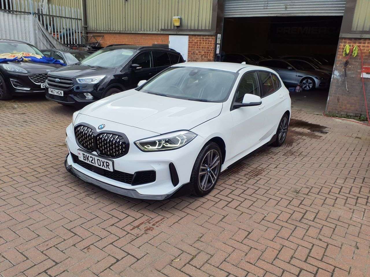 A 2021 BMW 1 SERIES 1.5 116d SE Hatchback 5dr Diesel DCT Euro 6 (s/s) (116 ps) 6 MONTH WARRANTY A 2021 BMW 1 SERIES 1.5 116d SE Hatchback 5dr Diesel DCT Euro 6 (s/s) (116 ps) 6 MONTH WARRANTY