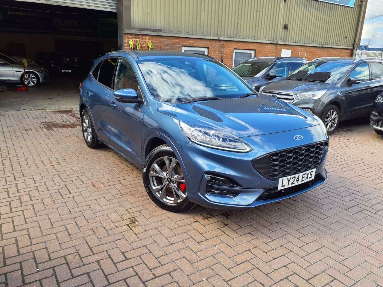 A 2024 FORD KUGA 2.5h Duratec ST-Line Edition SUV 5dr Petrol Hybrid CVT Euro 6 (s/s) (190 ps A 2024 FORD KUGA 2.5h Duratec ST-Line Edition SUV 5dr Petrol Hybrid CVT Euro 6 (s/s) (190 ps