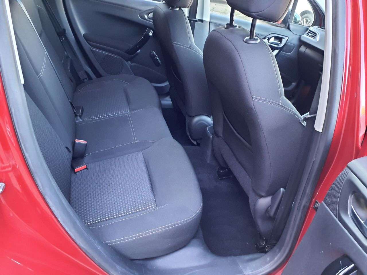 2017 PEUGEOT 208 2017 PEUGEOT 208