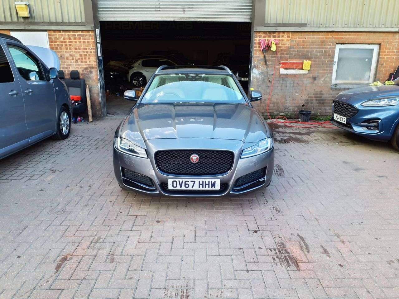 A 2017 JAGUAR XF 2.0d Portfolio Sportbrake 5dr Diesel Auto AWD Euro 6 (s/s) (240 ps) A 2017 JAGUAR XF 2.0d Portfolio Sportbrake 5dr Diesel Auto AWD Euro 6 (s/s) (240 ps)