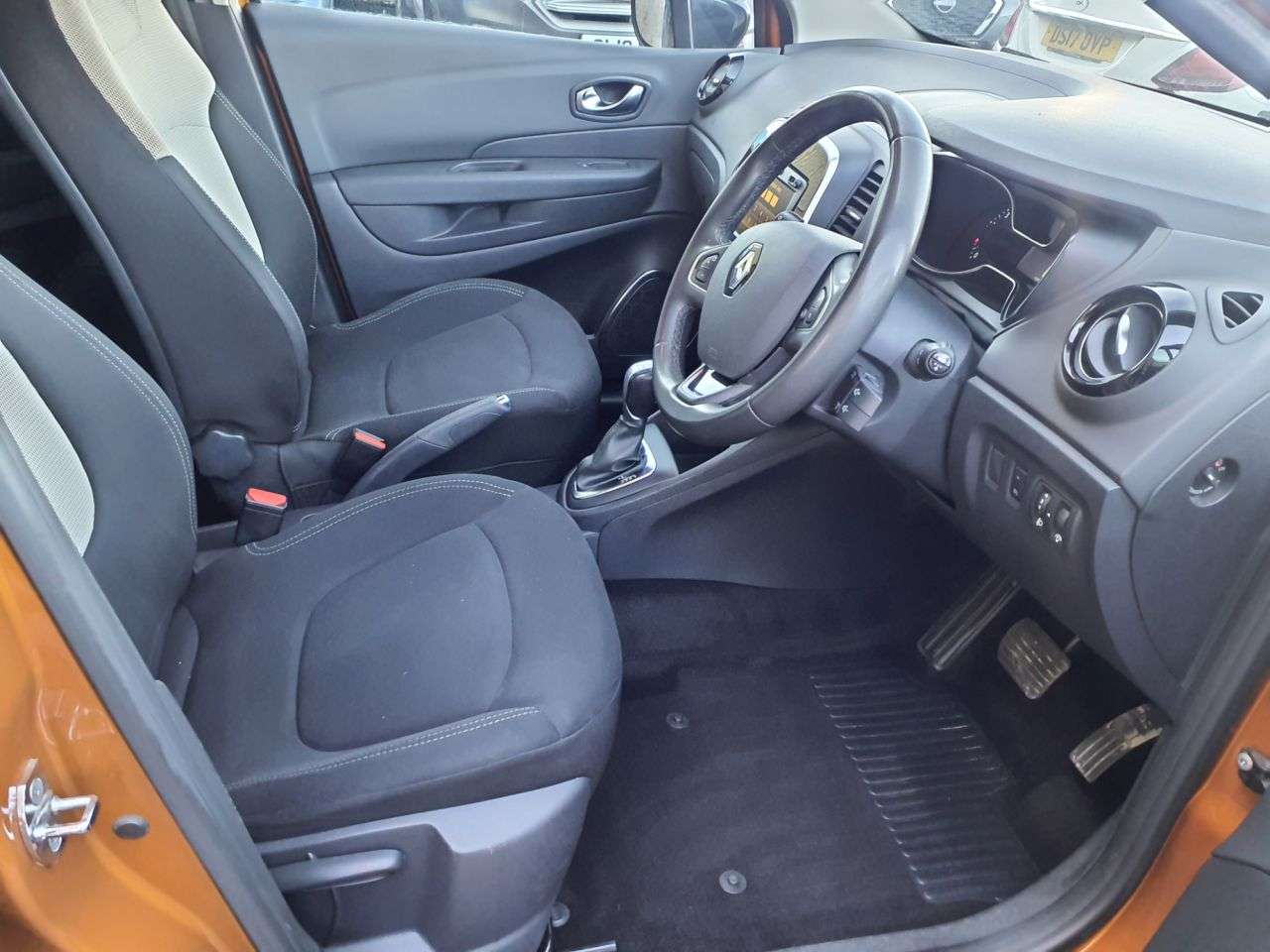 2019 RENAULT CAPTUR 2019 RENAULT CAPTUR