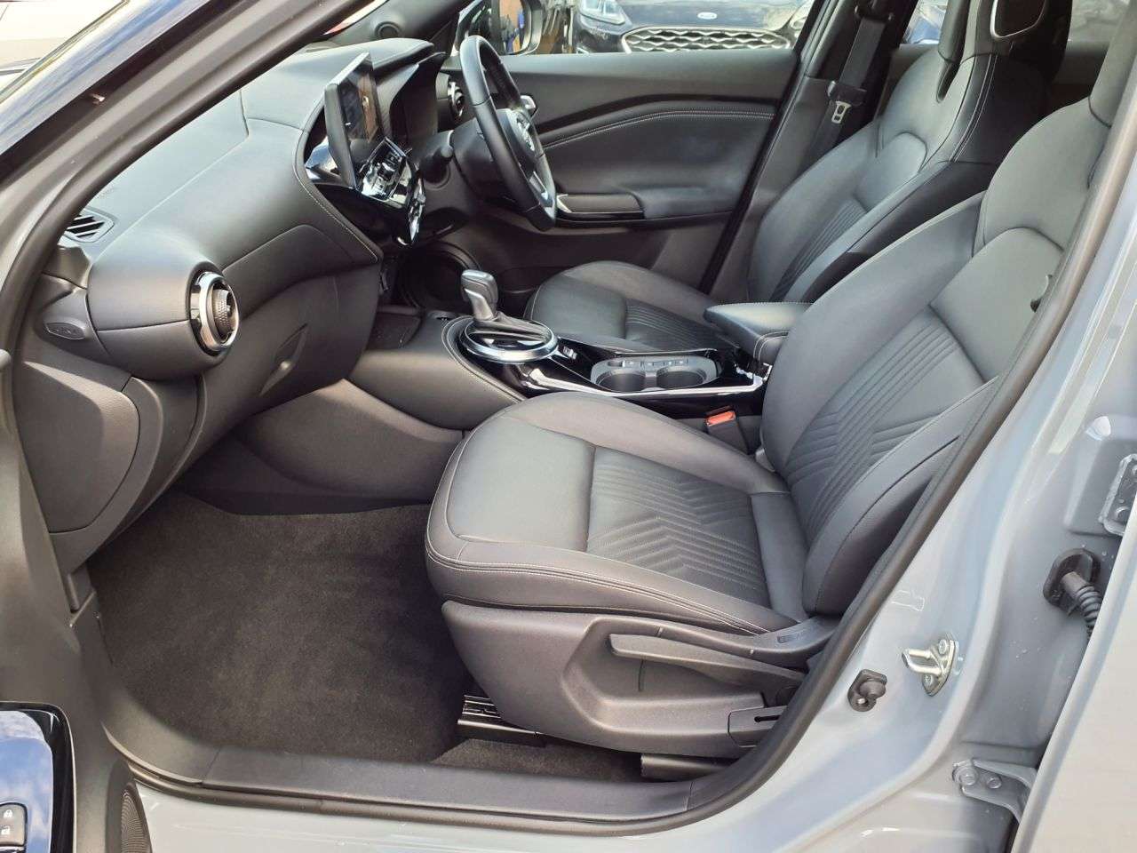 A 2025 NISSAN JUKE 1.6 Tekna SUV 5dr Petrol Hybrid Auto Euro 6 (143 ps) 6 MONTHS WARRANTY HYBR A 2025 NISSAN JUKE 1.6 Tekna SUV 5dr Petrol Hybrid Auto Euro 6 (143 ps) 6 MONTHS WARRANTY HYBR