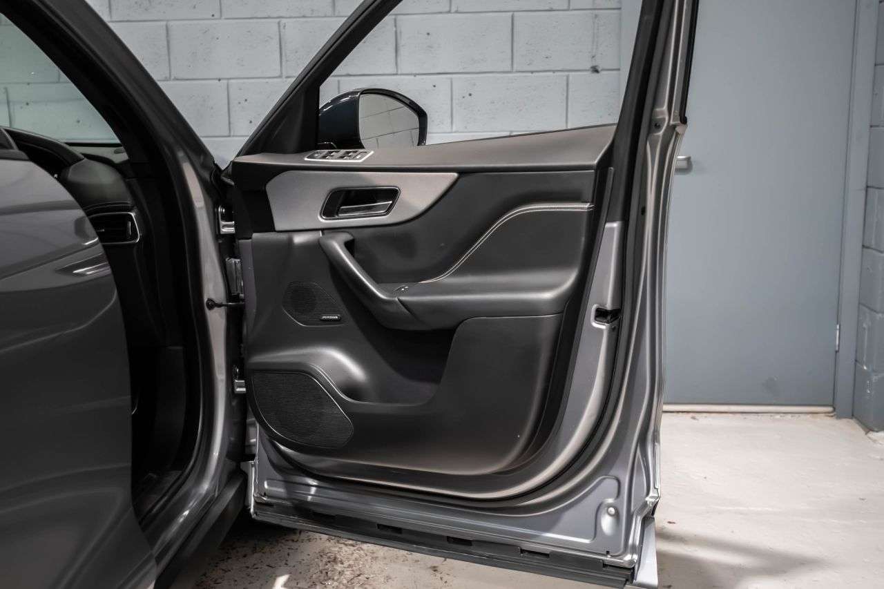 2020 JAGUAR F-PACE 2020 JAGUAR F-PACE