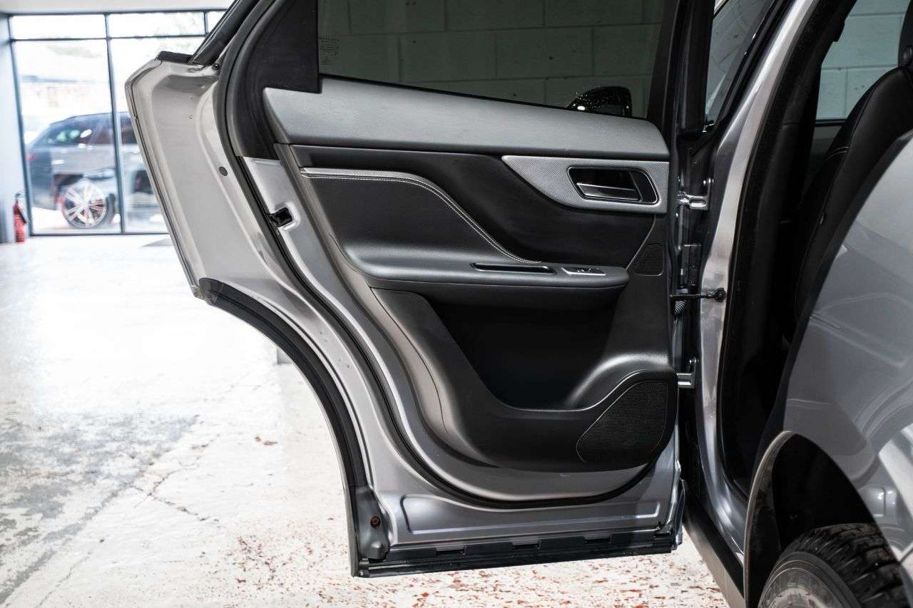 2020 JAGUAR F-PACE 2020 JAGUAR F-PACE