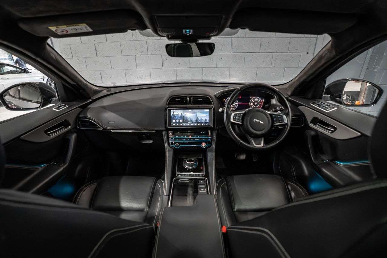 2020 JAGUAR F-PACE 2020 JAGUAR F-PACE