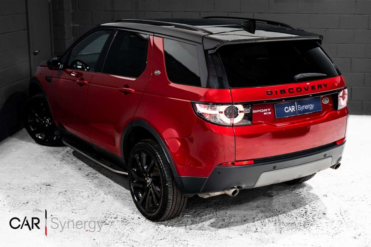 A 2018 LAND ROVER DISCOVERY SPORT 2.0 TD4 HSE Black SUV 5dr Diesel Auto 4WD Euro 6 (s/s) (180 ps) / STUNNING A 2018 LAND ROVER DISCOVERY SPORT 2.0 TD4 HSE Black SUV 5dr Diesel Auto 4WD Euro 6 (s/s) (180 ps) / STUNNING