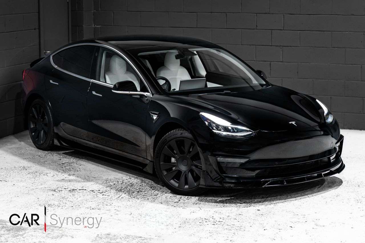 A 2020 TESLA MODEL 3 (Dual Motor) Long Range Saloon 4dr Electric Auto 4WDE (346 ps) / 3 YEAR TES A 2020 TESLA MODEL 3 (Dual Motor) Long Range Saloon 4dr Electric Auto 4WDE (346 ps) / 3 YEAR TES