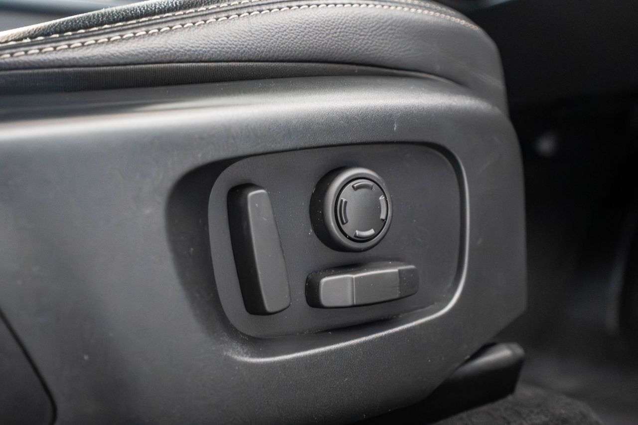 2021 LAND ROVER RANGE ROVER VELAR 2021 LAND ROVER RANGE ROVER VELAR