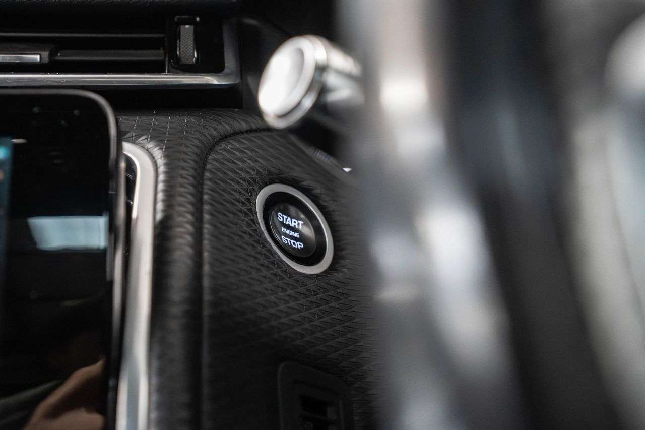 2021 LAND ROVER RANGE ROVER VELAR 2021 LAND ROVER RANGE ROVER VELAR