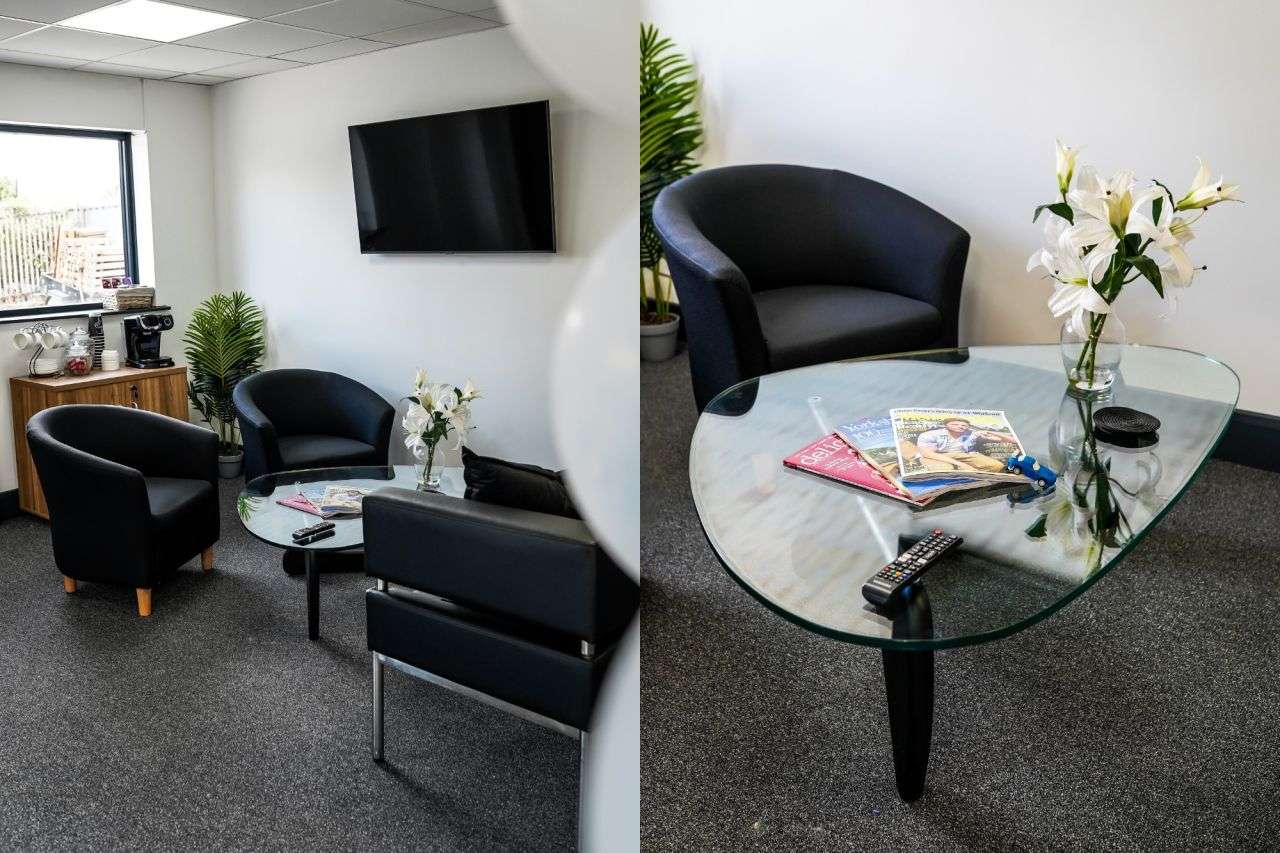 2017 VOLVO V40 2017 VOLVO V40