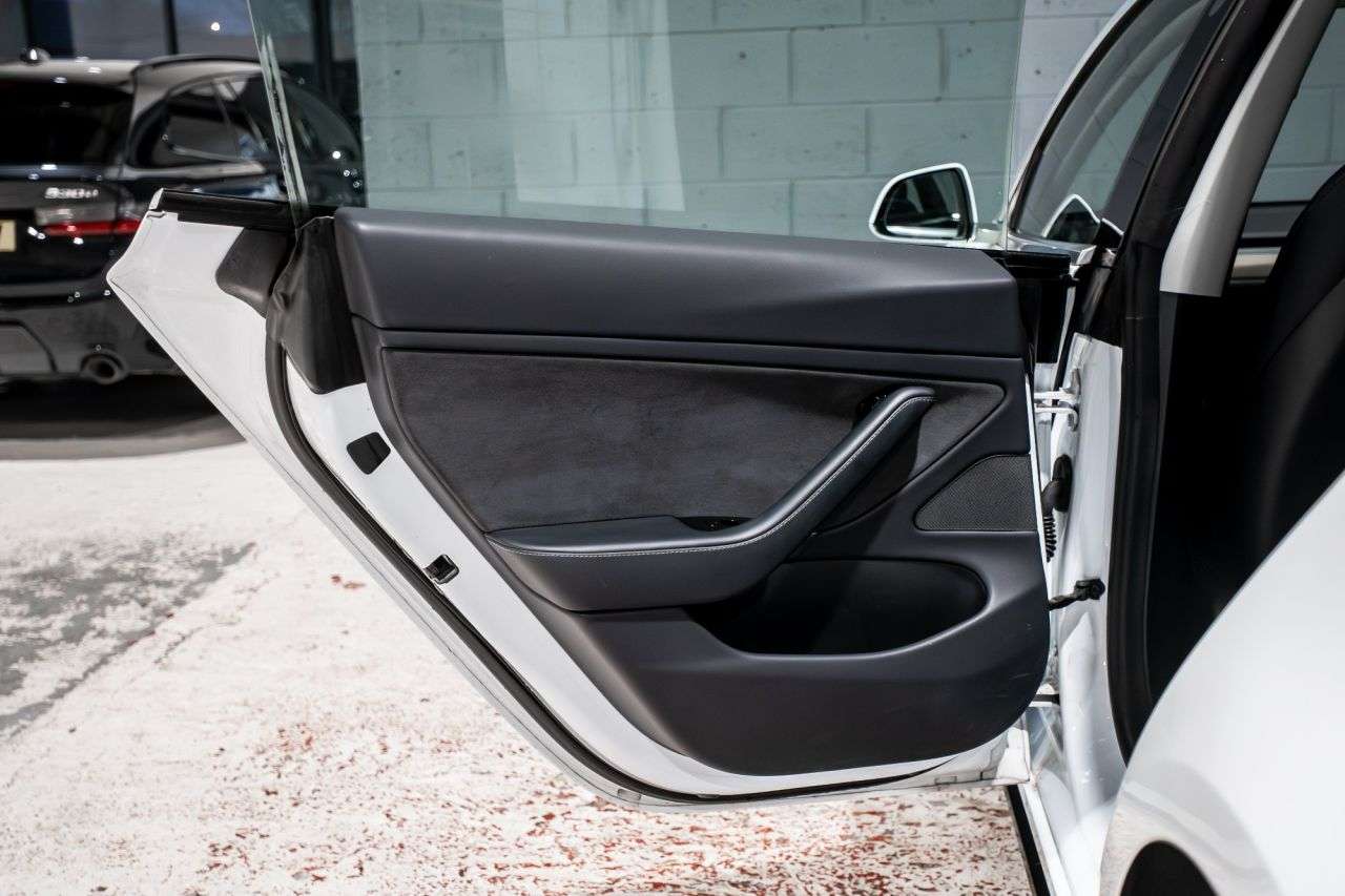 2019 TESLA MODEL 3 2019 TESLA MODEL 3